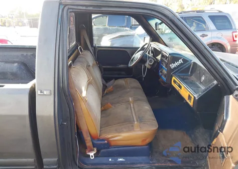 1993 Dodge Dakota z USA, uszkodzony, nr VIN 1B7FL26Y0PS145760